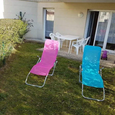 Avec Rez De Jardin A Disneyland Montévrain
