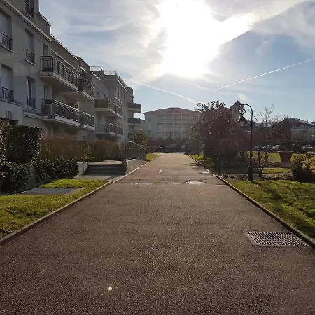 Avec Rez De Jardin A Disneyland Apartment